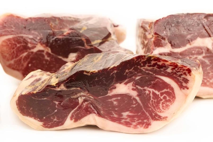 Kaufen Sie iberischen Schinken ohne Knochen, immer frisch